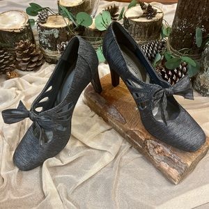 Ann Marino Cut Out with Bows Charcoal Heels